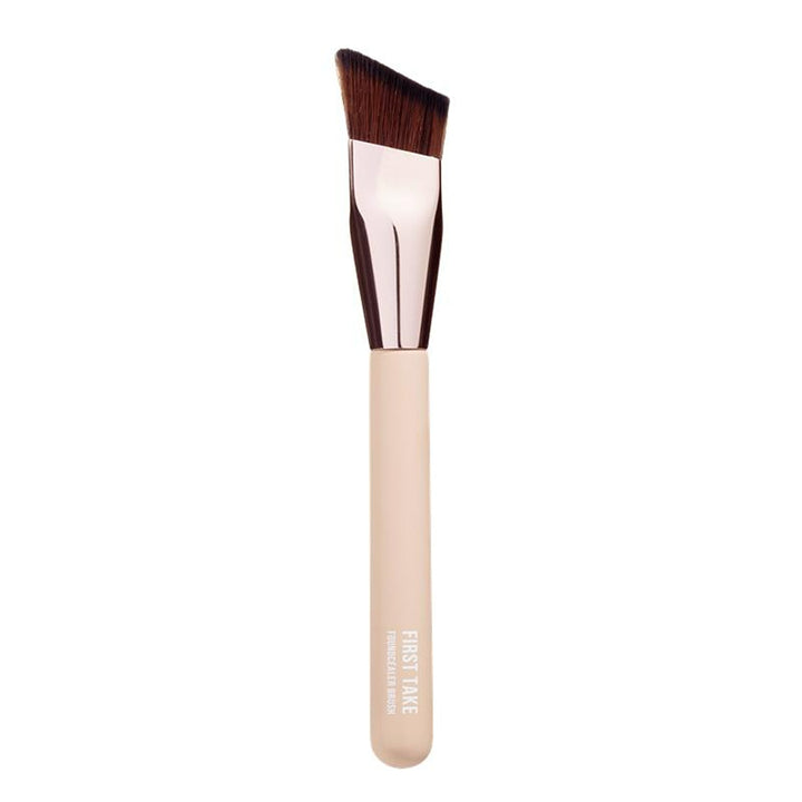FIRST TAKE BRUSH - KIST ZA FOUNDCEALER